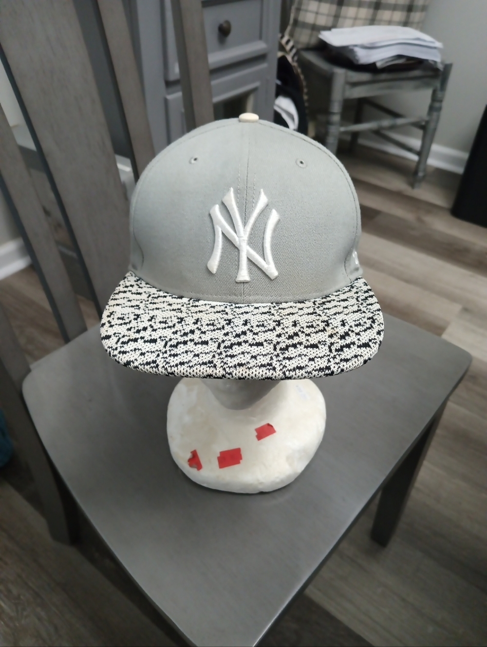 Rare Adult One Size New York Yankees '47 Gray Snapback Hat with Patterned Brim